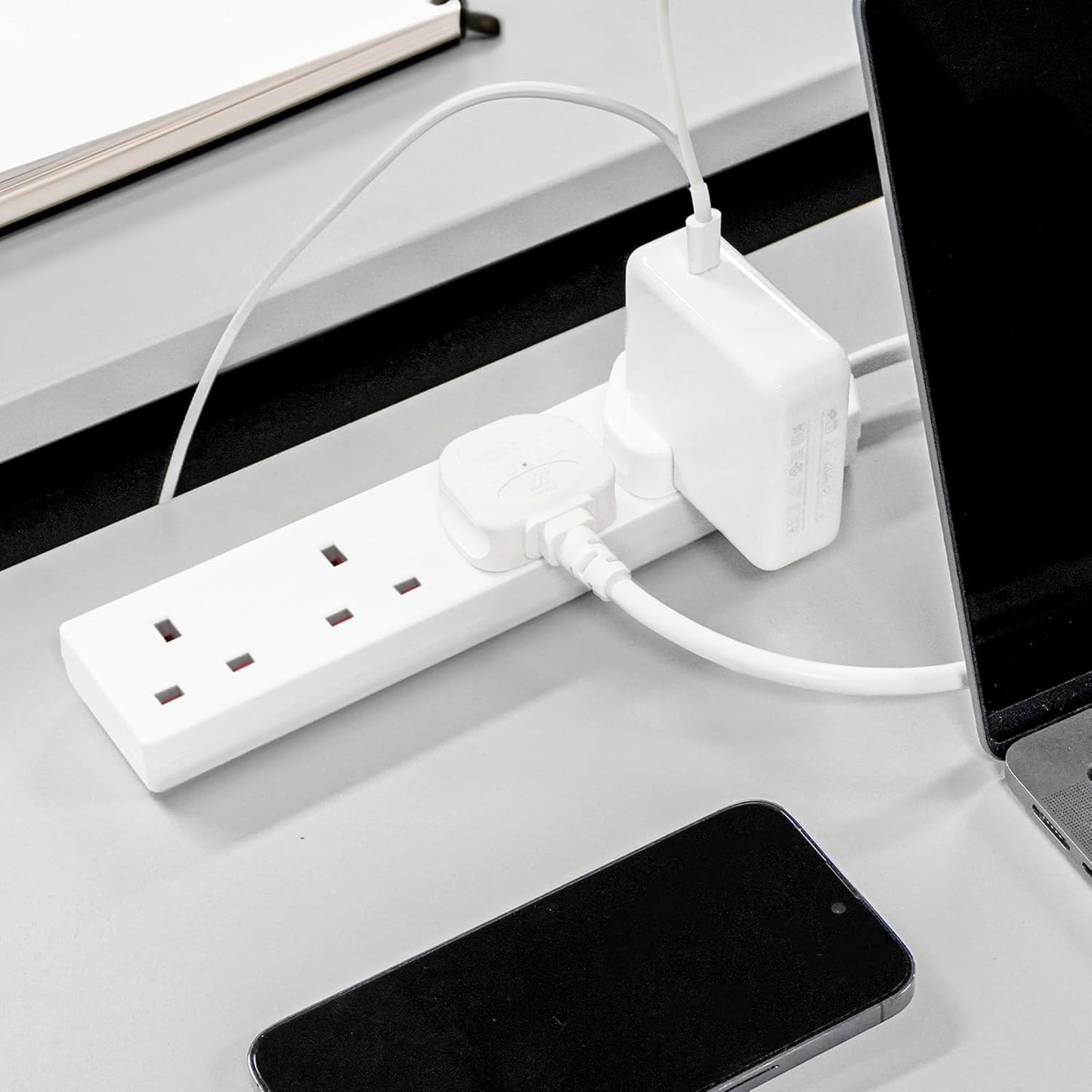 White Electric Extension Lead - 4 Gang, 1 Metre Cable with UK Plug & 3 Pin Socket Wall Mountable & Multi Socket Mains Strip for Home,Bedroom, Kitchen,